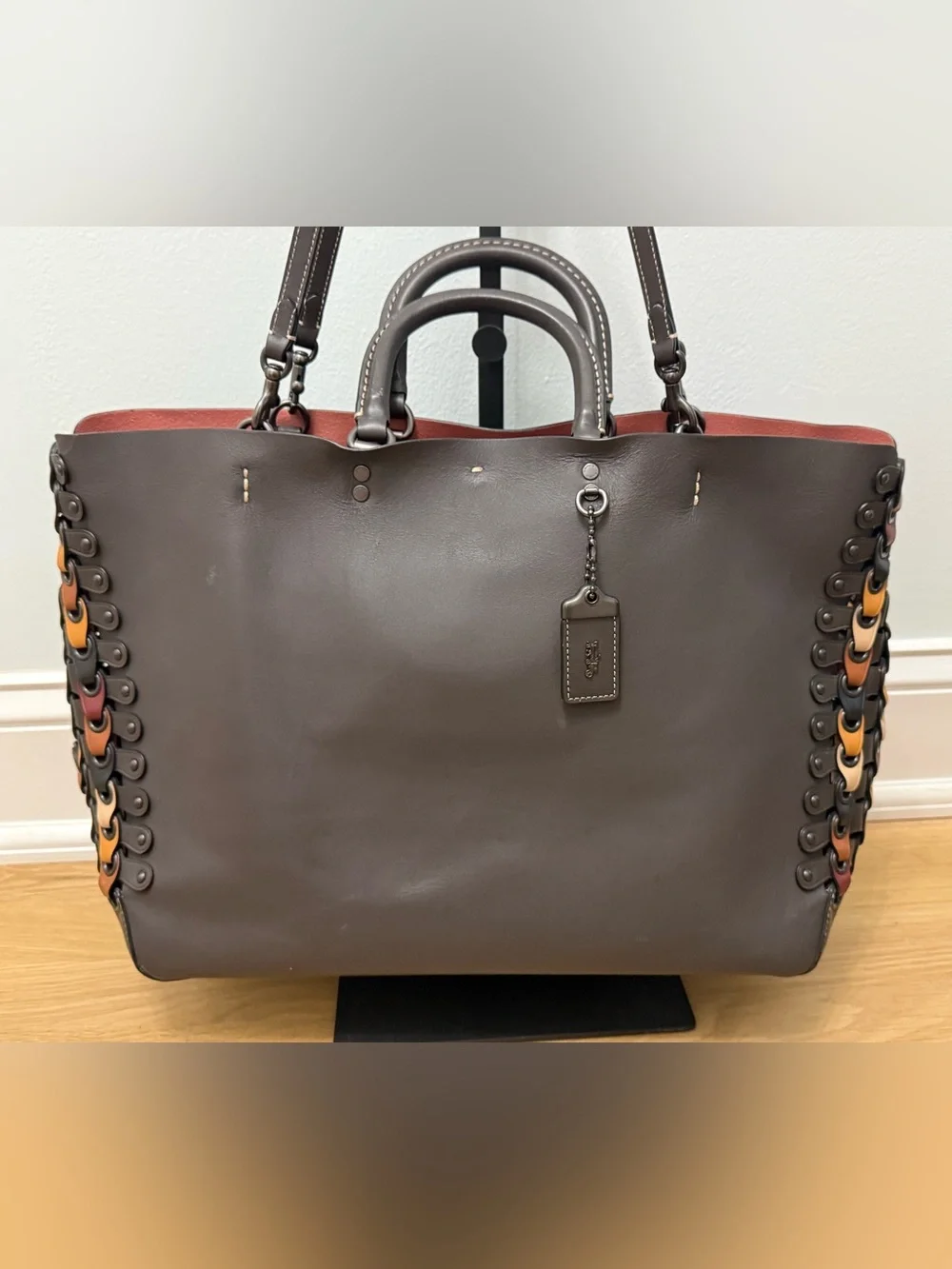 Coach 1941 Rogue Link Glovetanned Leather Tote Bag Brown Chocolate Bag - Picture 3 of 15